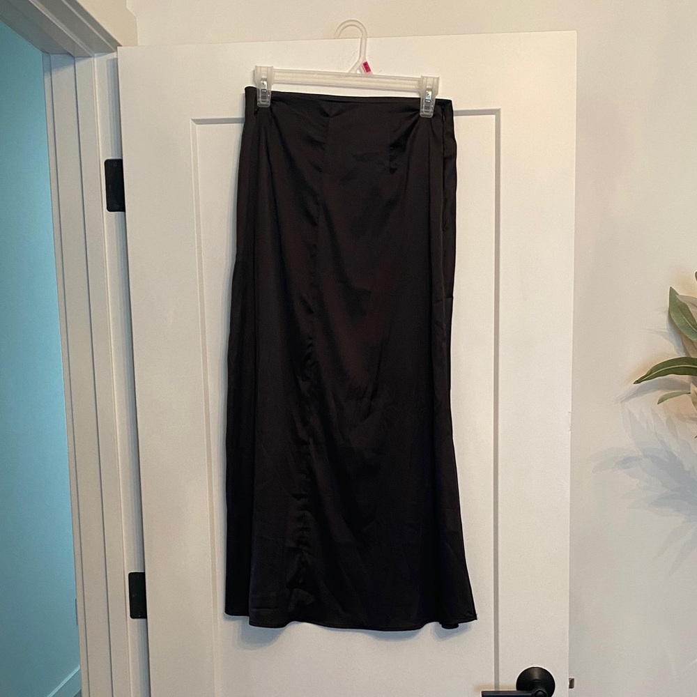 Elegant Black Women's Skirt